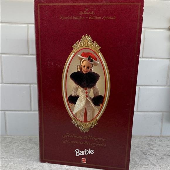 Vintage Barbie: Hallmark Special Edition Holiday Memories Barbie Doll. New! - Picture 2 of 6
